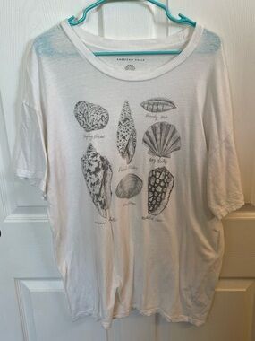 American eagle tshirt
